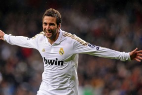 篮球赛场焦点！比利时队对阵英格兰队，冠军之争悬念重重，胜负难料-乐动体育中国注册平台